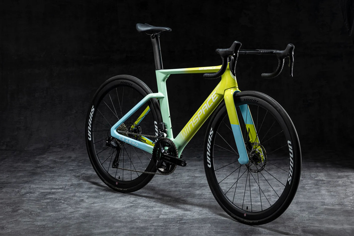 Tour Down Under - Carbon Road Bike Rental - Winspace C5 Aero Endurance Bike