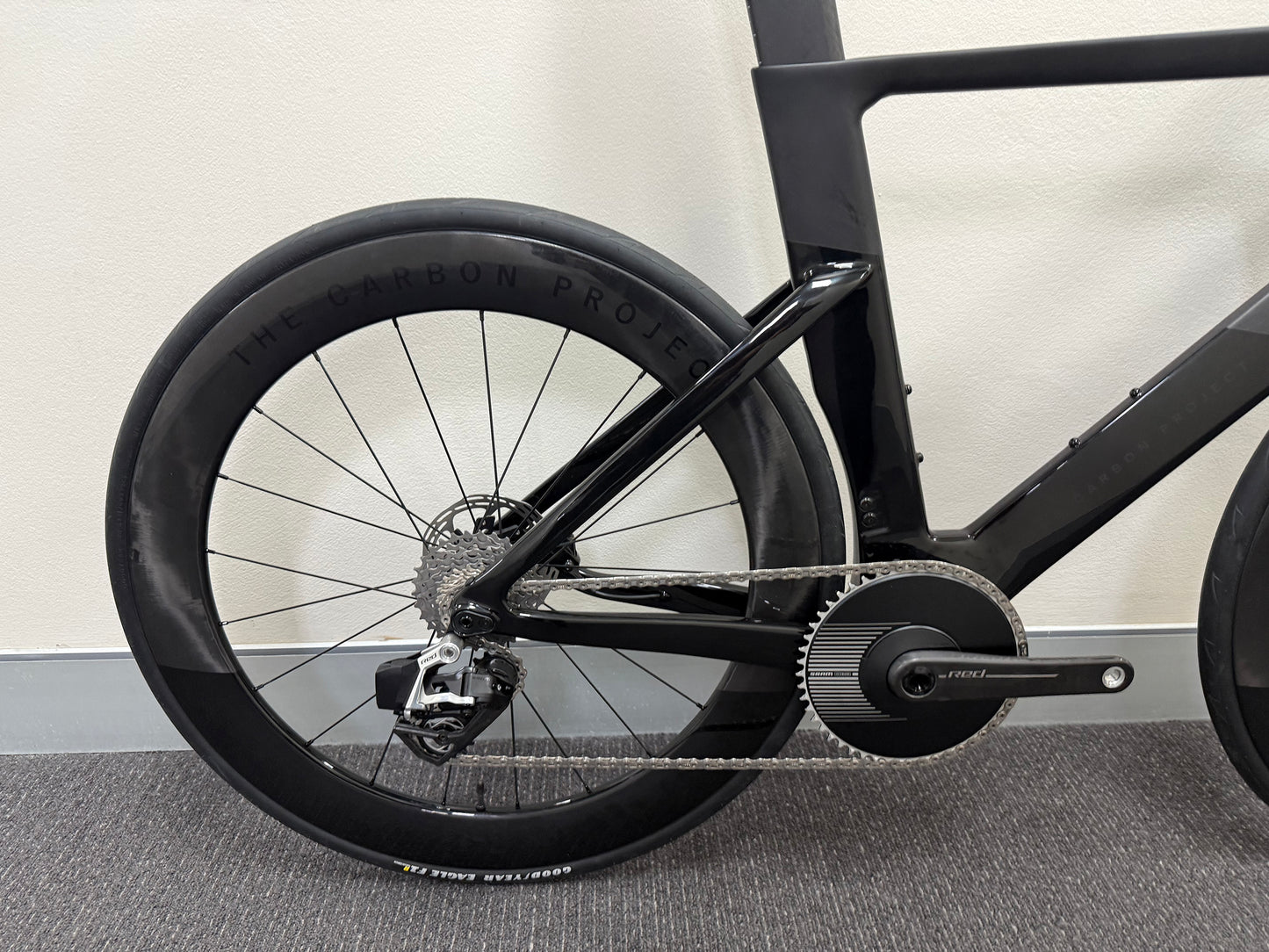 Noosa Tri Triathlon Bike Rental - The Carbon Project - Eclipse One