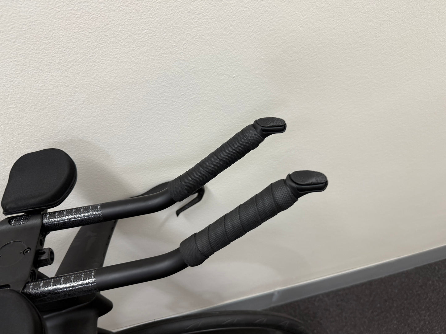 Noosa Tri Triathlon Bike Rental - The Carbon Project - Eclipse One