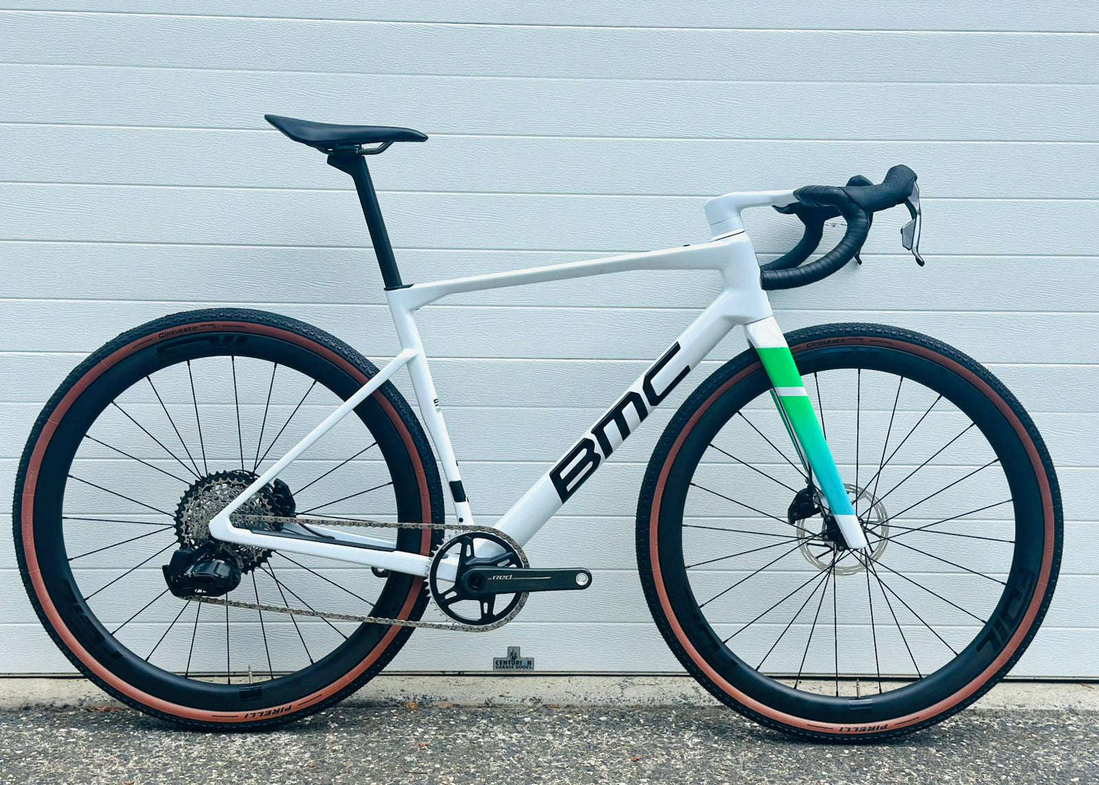 Gravel Bike Rental Sunshine Coast and Noosa - BMC - Kaius 01 - Gravel   BikeRental.cc