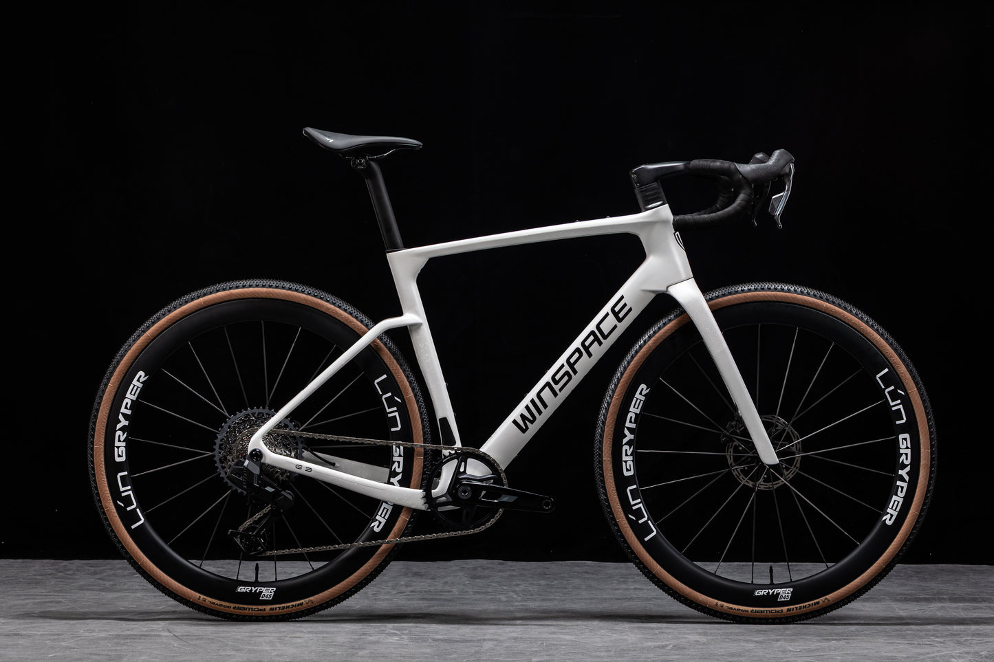 Premium Gravel Bike Rental Perth - Winspace - C5 Aero - Carbon Gravel Bike